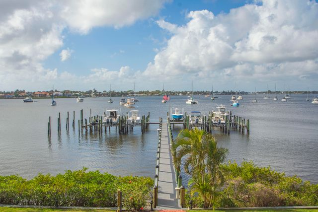 624 SW St. Lucie Crescent 206, Stuart, FL 34994