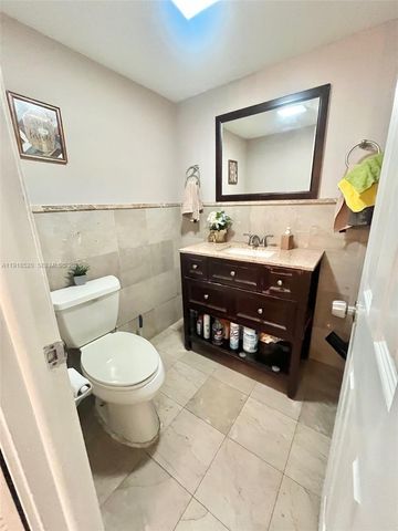 1990 SW 121st Court 232, Miami, FL 33175
