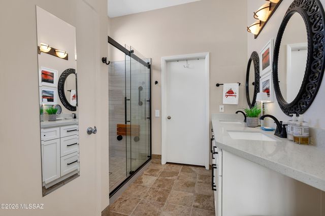 2330 E Montrose Canyon Drive, Oro Valley, AZ 85755