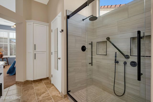 2330 E Montrose Canyon Drive, Oro Valley, AZ 85755