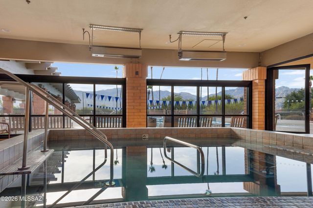 2330 E Montrose Canyon Drive, Oro Valley, AZ 85755