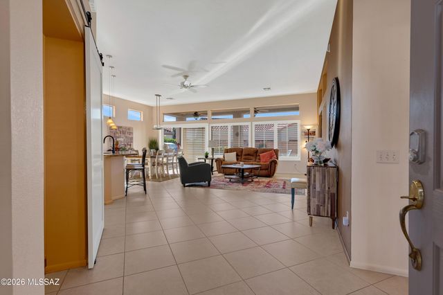 2330 E Montrose Canyon Drive, Oro Valley, AZ 85755