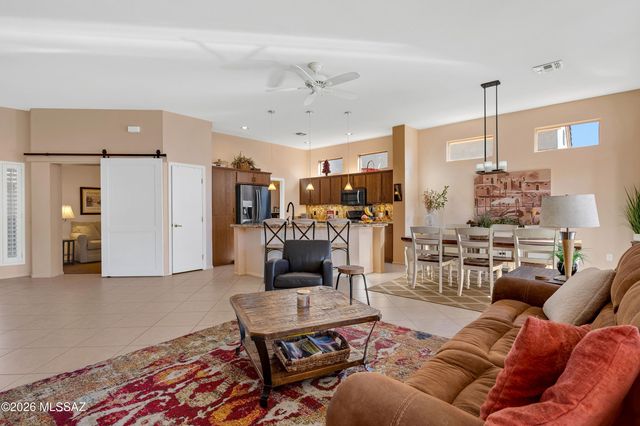 2330 E Montrose Canyon Drive, Oro Valley, AZ 85755