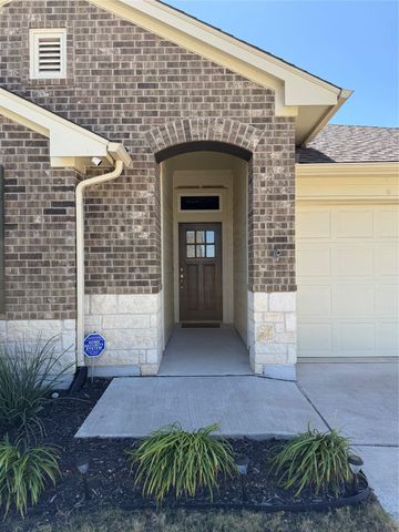 131 Patrick Herndon DR, Bastrop, TX 78602