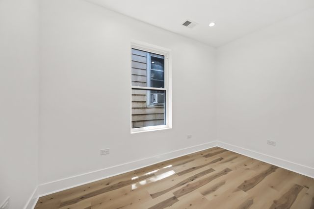 5310 S Wood Street, Chicago, IL 60609