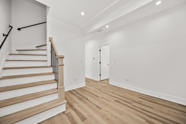 5310 S Wood Street, Chicago, IL 60609