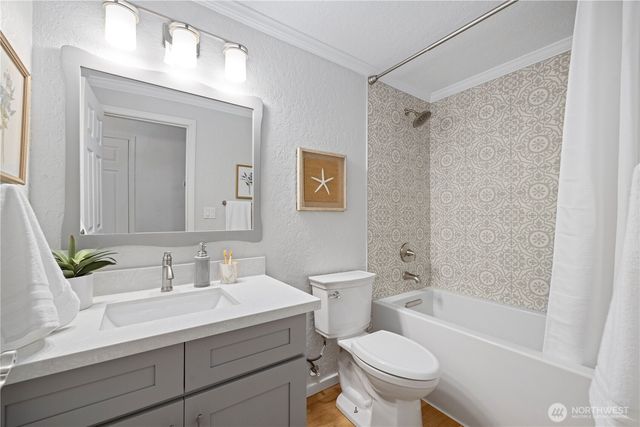 16325 177th Place NE, Woodinville, WA 98072