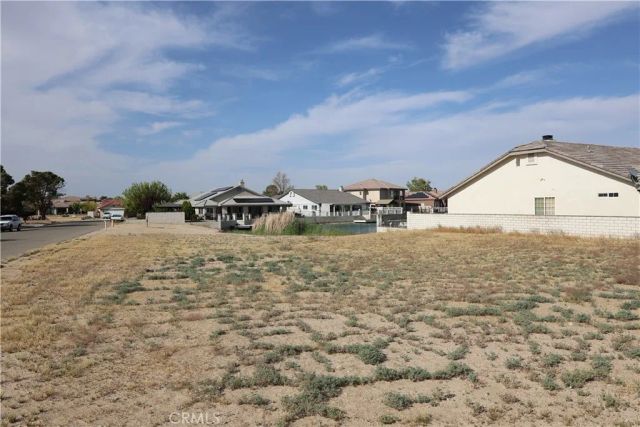 14354 Ironsides, Helendale, CA 92342