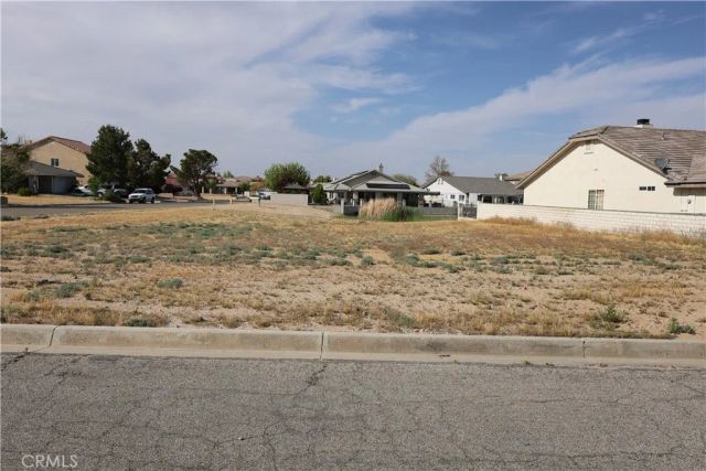 14354 Ironsides, Helendale, CA 92342