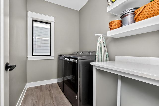 2804 Blooming Heights Drive, Norwalk, IA 50211