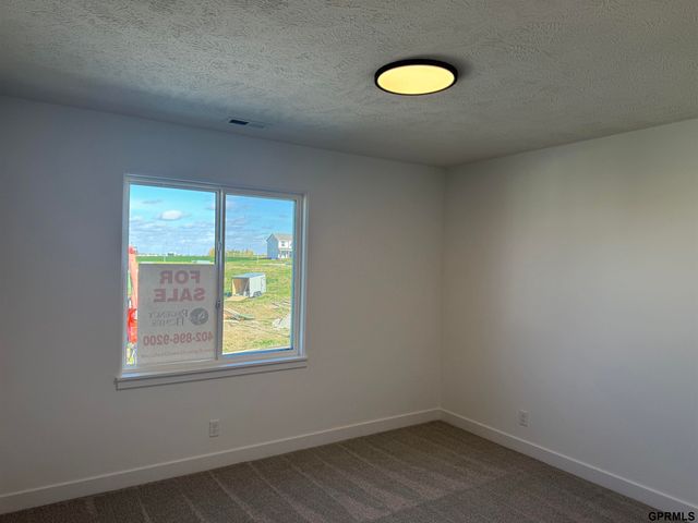 12607 Schirra Street, Papillion, NE 68138