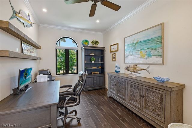 137 Hollyhock CT, Marco Island, FL 34145