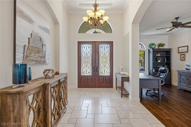 137 Hollyhock CT, Marco Island, FL 34145