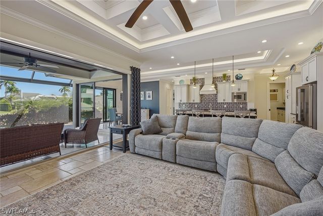 137 Hollyhock CT, Marco Island, FL 34145