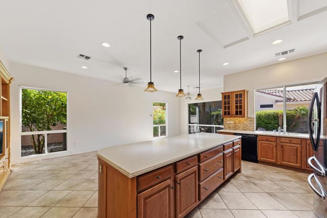 35690 Royal Sage Court, Palm Desert, CA 92211