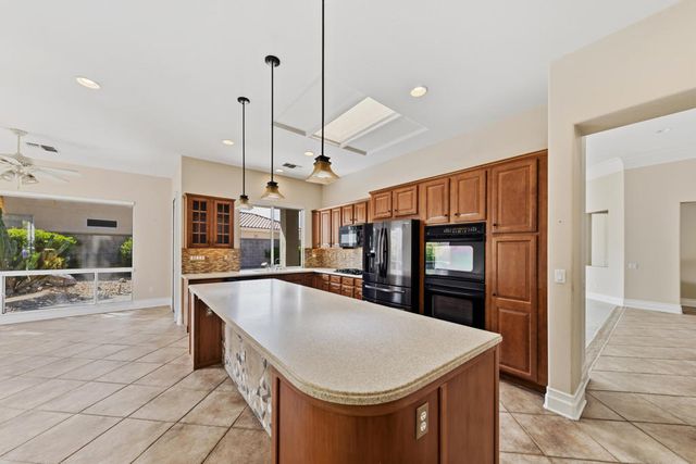 35690 Royal Sage Court, Palm Desert, CA 92211