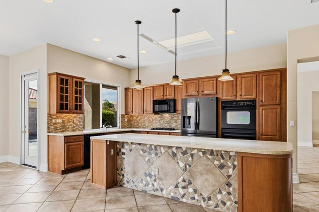 35690 Royal Sage Court, Palm Desert, CA 92211