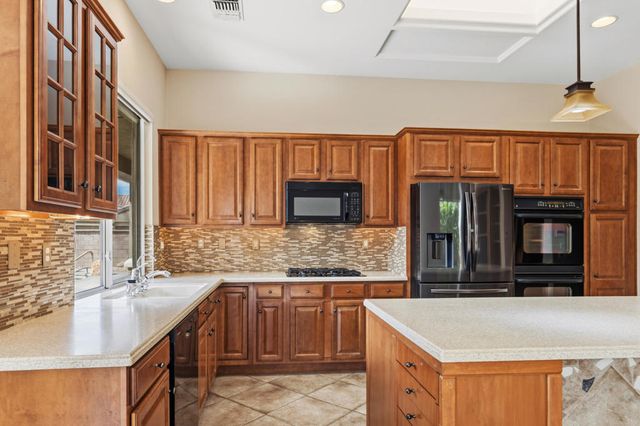 35690 Royal Sage Court, Palm Desert, CA 92211