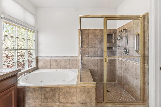 35690 Royal Sage Court, Palm Desert, CA 92211