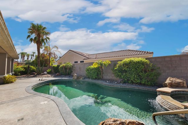 35690 Royal Sage Court, Palm Desert, CA 92211