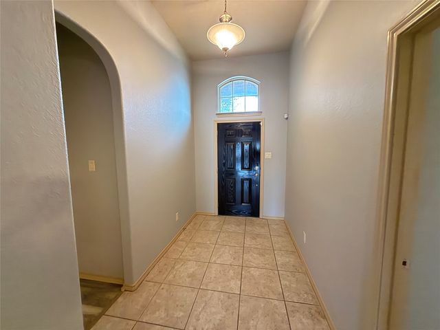 213 Warbler Drive, Desoto, TX 75115