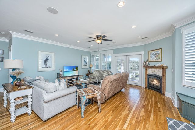 4 Sharks Tooth Circle, Edisto Island, SC 29438