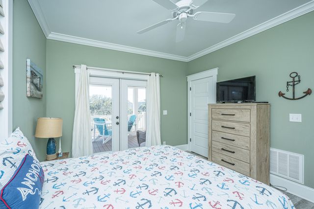 4 Sharks Tooth Circle, Edisto Island, SC 29438