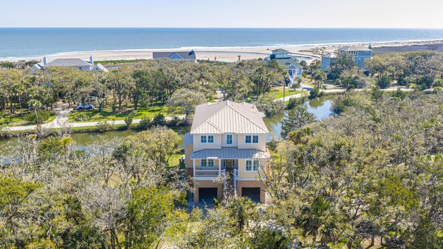 4 Sharks Tooth Circle, Edisto Island, SC 29438