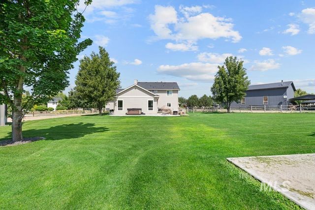 23800 Breyer Rd, Caldwell, ID 83607