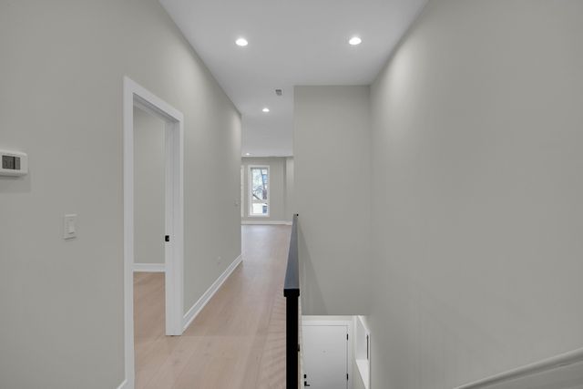 4629 S Michigan Avenue 3, Chicago, IL 60653