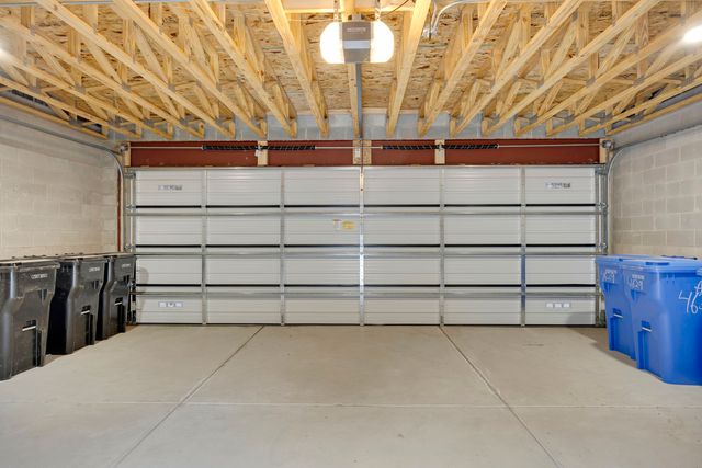 4629 S Michigan Avenue 3, Chicago, IL 60653