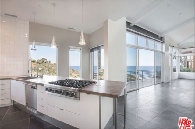 3850 Rambla Orienta, Malibu, CA 90265
