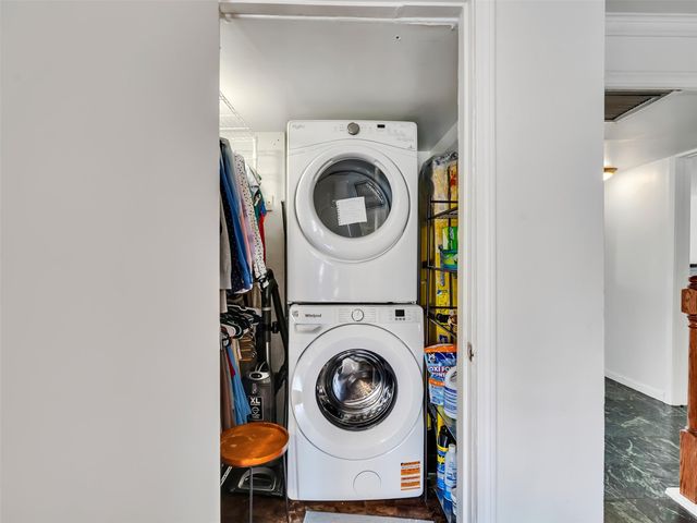 2121 Fountain View Drive H1, Houston, TX 77057