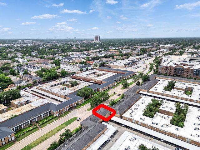 2121 Fountain View Drive H1, Houston, TX 77057