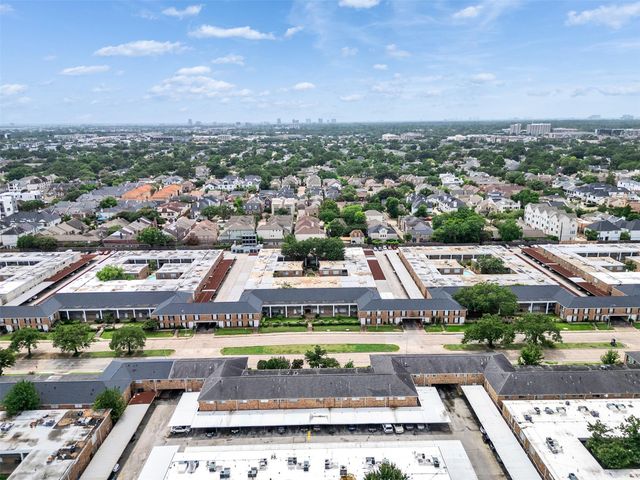 2121 Fountain View Drive H1, Houston, TX 77057