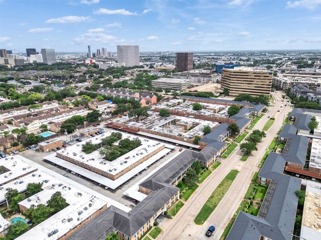 2121 Fountain View Drive H1, Houston, TX 77057