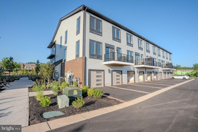 112 VILLAGE DR, Skillman, NJ 08558