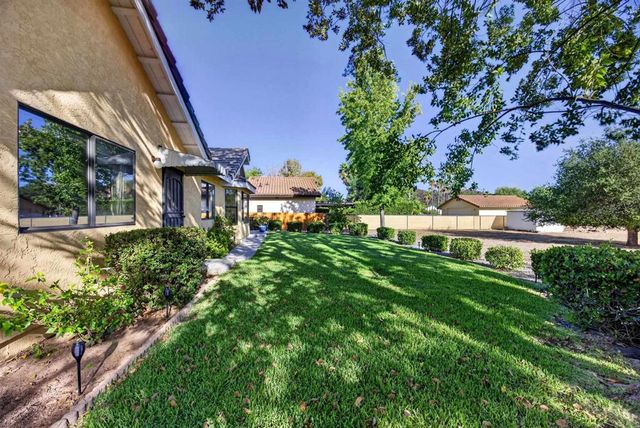 23543 Oriente Way, Ramona, CA 92065