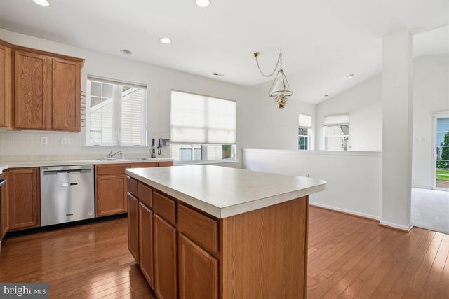 6 SAGEBRUSH LN, Langhorne, PA 19047