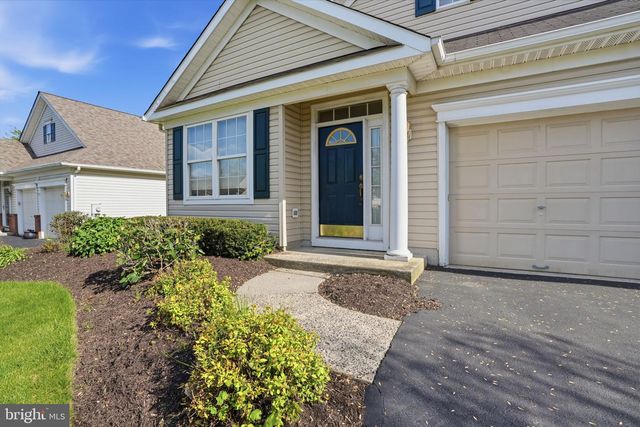6 SAGEBRUSH LN, Langhorne, PA 19047