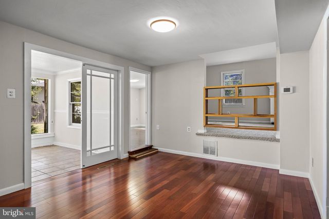 204 GARFIELD AVE, Cherry Hill, NJ 08002