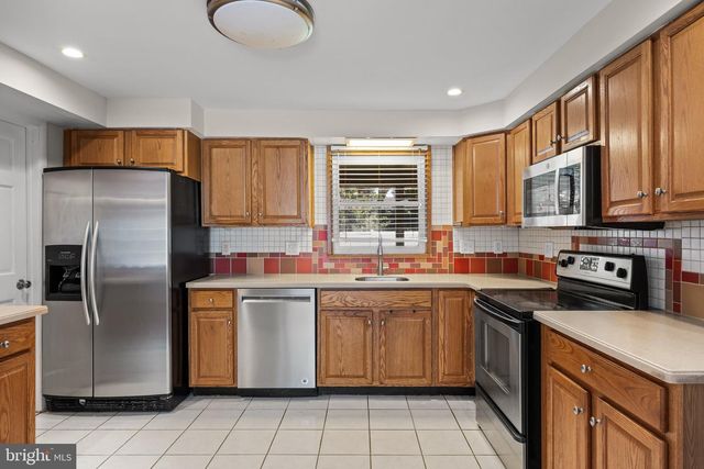 204 GARFIELD AVE, Cherry Hill, NJ 08002