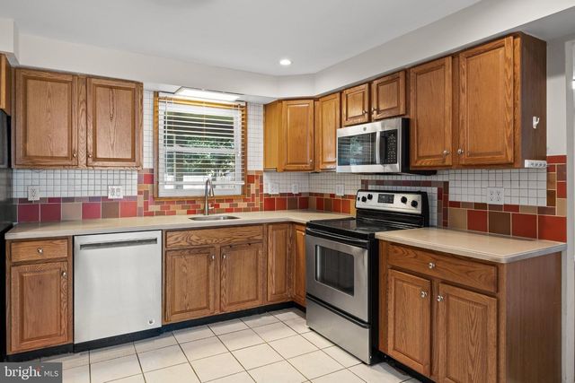 204 GARFIELD AVE, Cherry Hill, NJ 08002