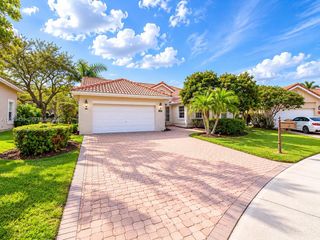 569 Spinnaker, Weston, FL 33326
