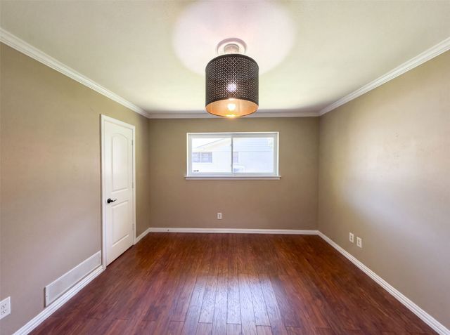 1115 N Waterview Drive, Richardson, TX 75080