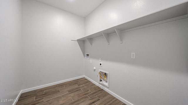 22869 W MONONA Lane, Surprise, AZ 85387