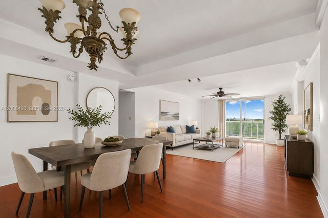 2841 NE 163rd St 1002, North Miami Beach, FL 33160