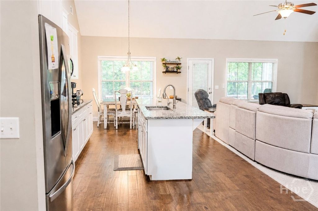 Image 6 of property listing at 144 Sapphire Circle, Guyton, GA 31312