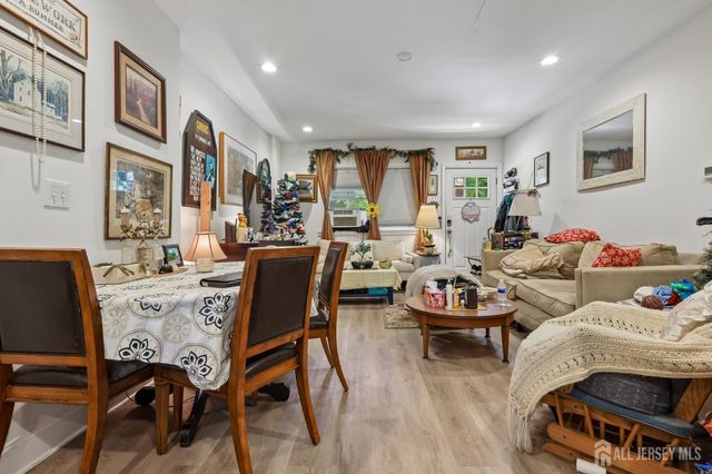 194 Washington Street, Rocky Hill, NJ 08553