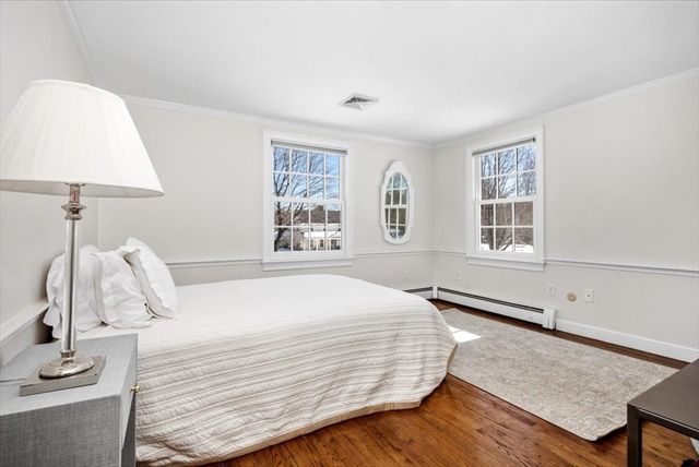 11 Berkley Cir, Hingham, MA 02043